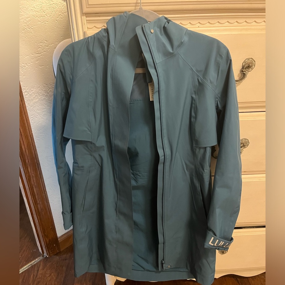 Blue Lululemon Rain Rebel Waterproof Rain Jacket💙